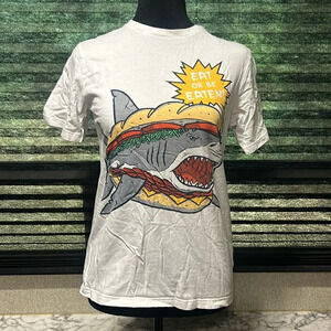 The Children’s Place Boys Graphic Shark‎ Short Sleeve Cotton T-Shirt Large 10/12